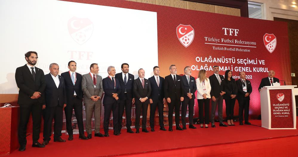 TFF Başkanı Büyükekşi: “Türkiye Futbol Federasyonu bünyesinde görev yapmakta olan tüm kurulların istifasını talep ediyorum”