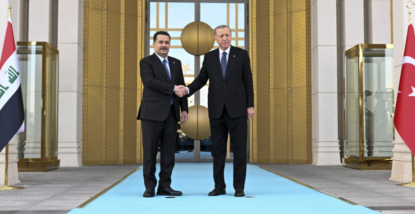 Cumhurbaşkanımız Recep Tayyip Erdoğan, Türkiye’ye resmi ziyarette bulunan Irak Başbakanı Muhammed Şiya es-Sudani’yi Cumhurbaşkanlığı Külliyesi’nde törenle karşıladı.