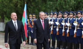 Cumhurbaşkanımız Erdoğan, Nahçıvan Özerk Cumhuriyeti Yüksek Meclisi’nde resmî törenle karşılandı